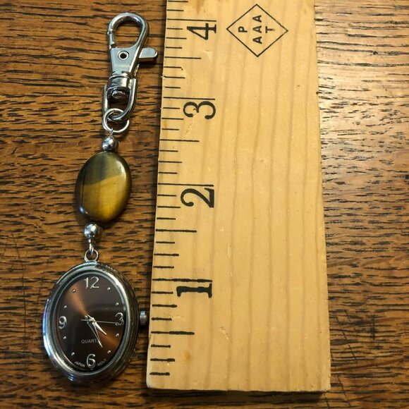 Tiger's Eye Luck 2010 Avon Quartz Clip on Watch Keychain - Picture 4 of 4